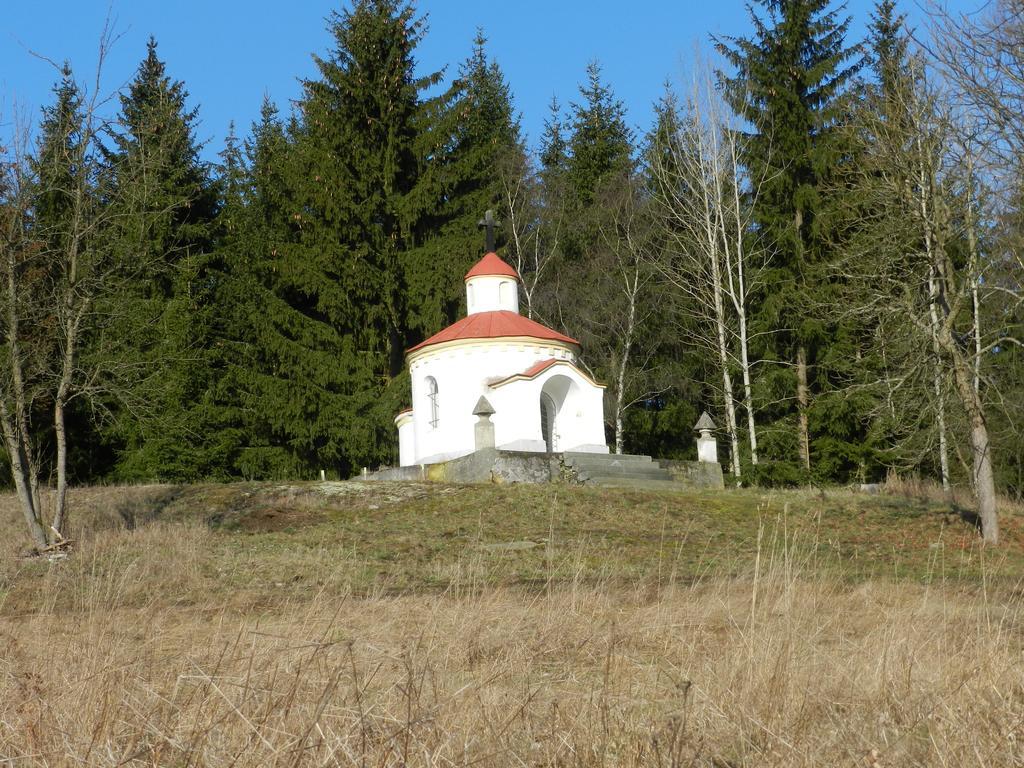 Penzion Nad Hradbami Žlutice Exterior foto